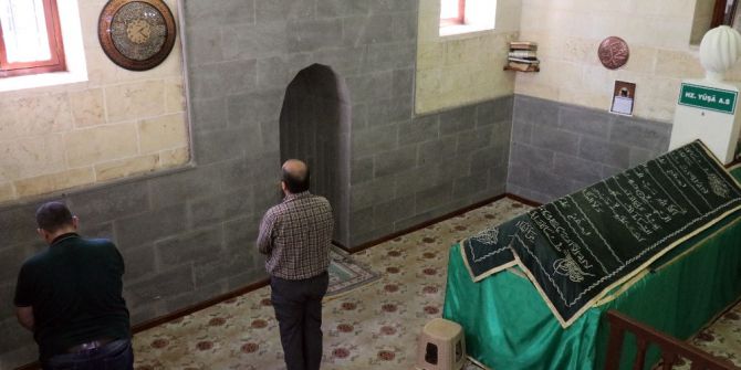 Hz. Yuşa Ve Pir Sefa Türbesi’nde Ramazan Yoğunluğu