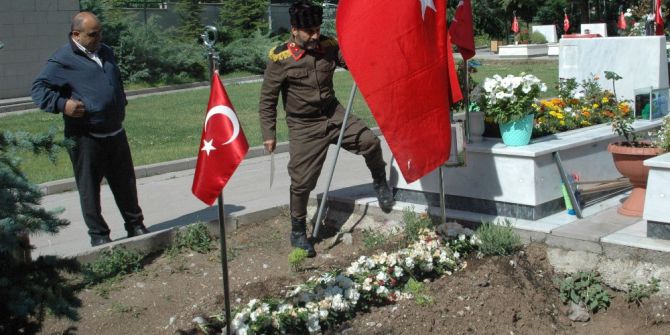 Tümgeneral Aydın’ın Mezarına Memleket Toprağı