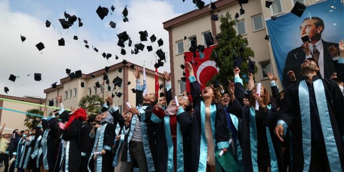 Odü’de Mezuniyet Sevinci