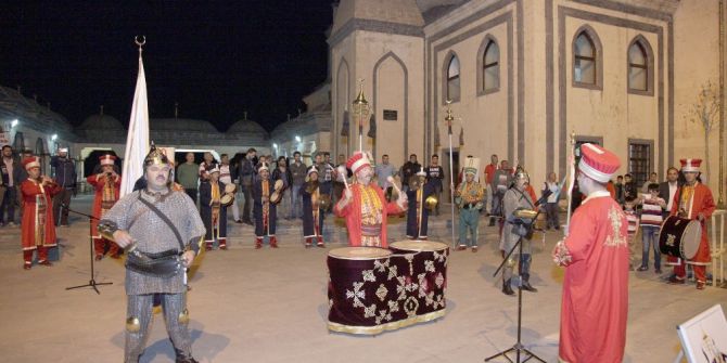 Ahlat’ta Mehteran Gösterisi İlgi Gördü
