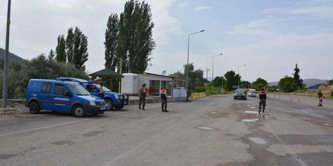 Jandarma’dan Asayiş Ve Yol Denetimi
