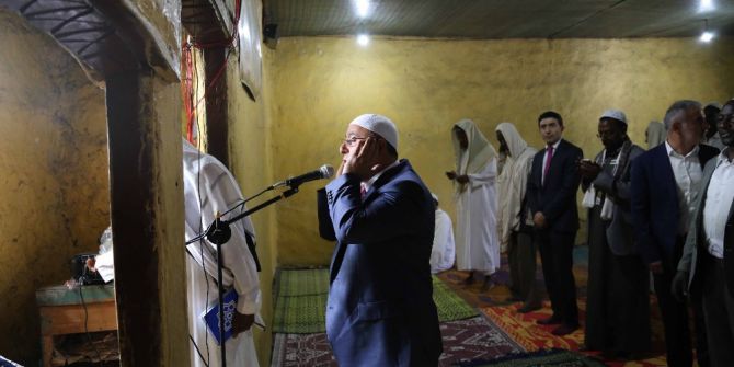 Etiyopya’nın Mescitleri Ramazan’da Tika İle Aydınlanıyor