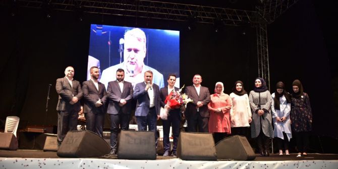 Balkan Ezgileri Manisalıları Mest Etti