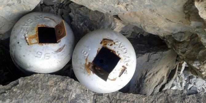 Hakkari Kırsalında Eyp Malzemesi Ele Geçirildi