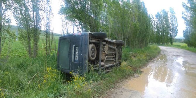 Sivas’ta Trafik Kazası: 3 Yaralı
