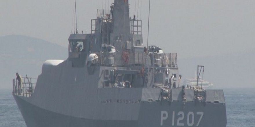 Yenikapı Sahilinde Savaş Gemileri