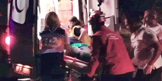 Burhaniye’de Otomobil Otluğa Uçtu: 4 Yaralı