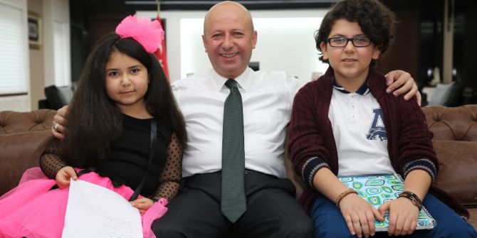 Çocuk Şairler Çolakbayrakdar’ın Makamında