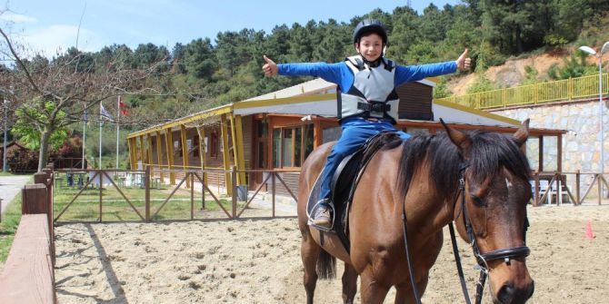 Atlı Binicilik Çocuklardan Büyük İlgi Görüyor