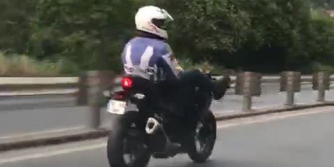 Motosikletçinin Tehlikeli Yolculuğu