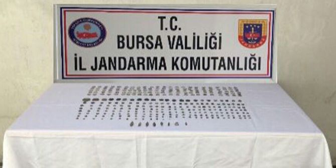 Tarihi Eserleri Satamadan Yakalandılar