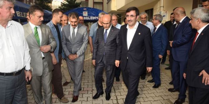 Şehit Pilot Yüzbaşı Serhat Sığnak’ın Ailesine Taziye Ziyareti