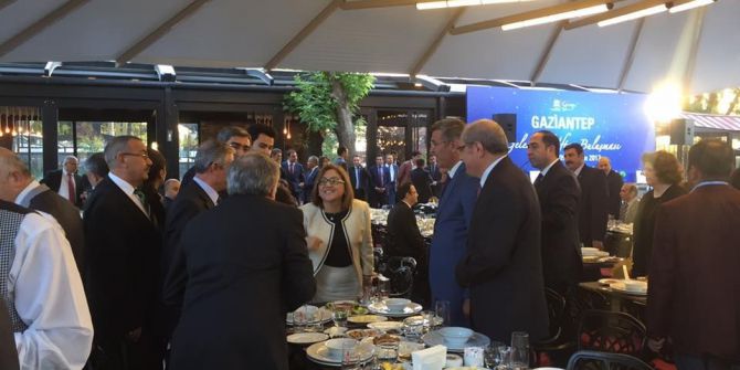 Fatma Şahin, Gaziantepli Bürokrat Ve İşadamlarıyla İftarda Bir Araya Geldi