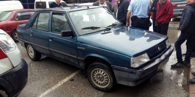 Kontrolsüz Dönüş Yapmak İsteyen Otomobil Sürücüsü Kaza Yaptı: 1 Yaralı