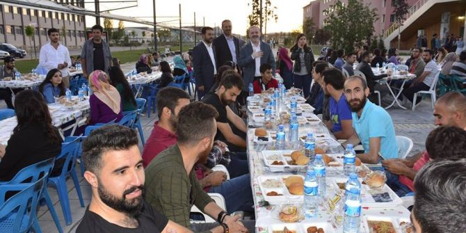 Şehr-i Tuşba’da Şehri Ramazan Öğrenci Buluşması