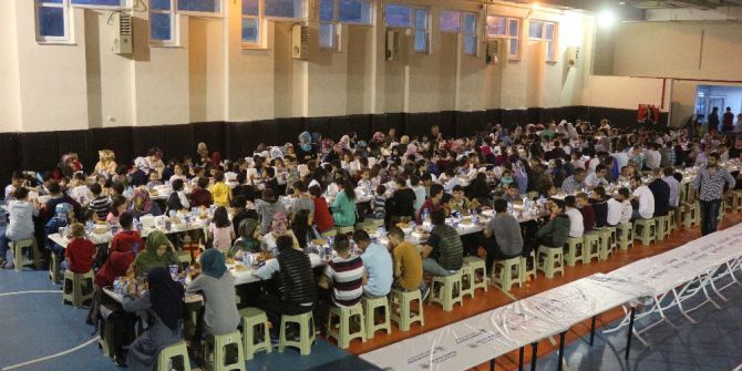 600 Çocuk Aynı Sofrada İftar Yaptı