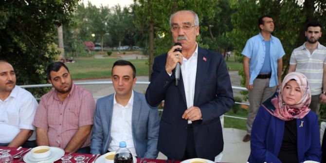 Büyükşehir Yetimler İle İftarda Bir Araya Geldi