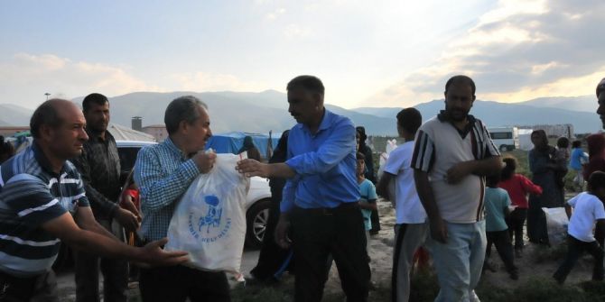 Akşehir Belediyesinden Geçici Tarım İşçilerine Erzak Yardımı