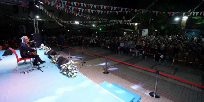 Esat Kabaklı Adıyaman’da Hayranlarıyla Buluştu