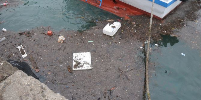 Karadeniz Çöpleri Limana Taşıdı