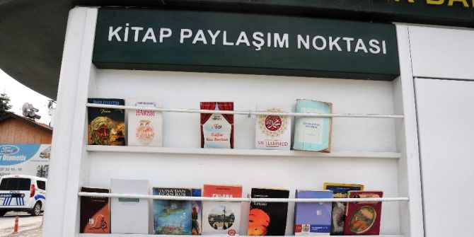 Emzirme Kabinleri Kitap Paylaşım Noktası Oldu