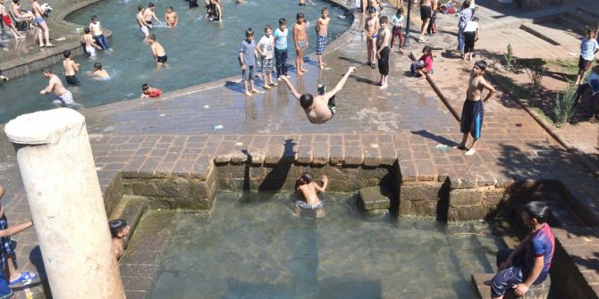 Çocuklar Tehlikeye Aldırış Etmiyor