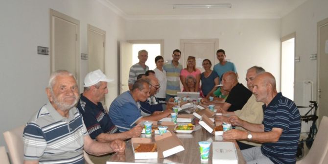 Şefkatli Ellerde Yüzler Gülüyor