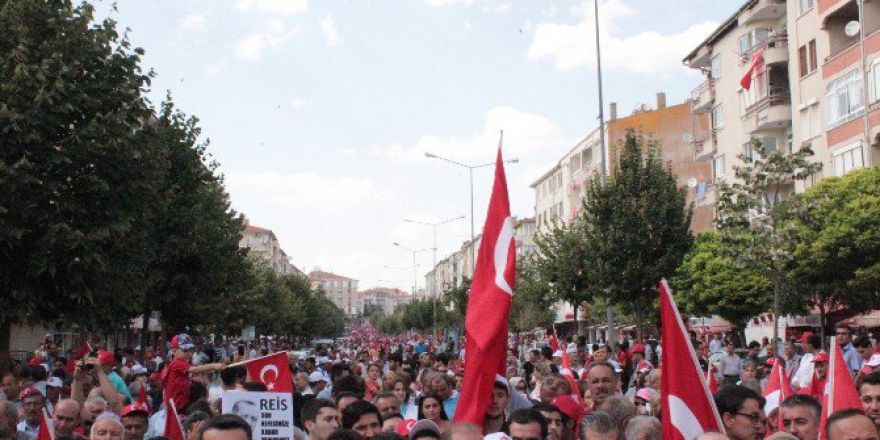 Kırşehir’de Binlerce Kişi Demokrasi İçin Yürüdü