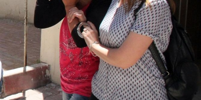 17’lik Eş Kocasını Çekiçle Öldürüp, Sevgilisiyle Yakmış