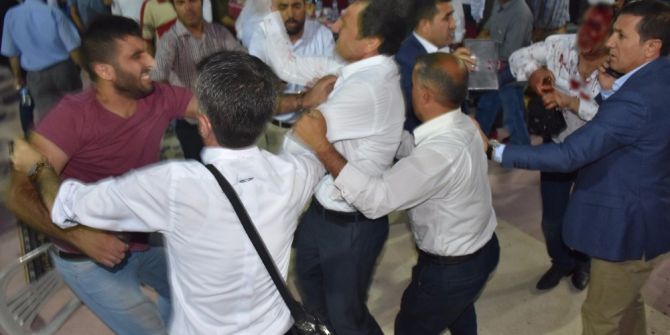 İftar Yemeğinde Husumetli Aileler Birbirine Girdi: 5 Yaralı