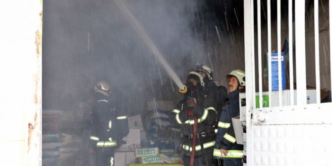 Antalya Toptancı Halinde Yangın