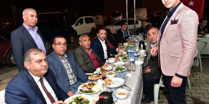 Başkan Akgül Sahurda Muhtarlarla Buluştu