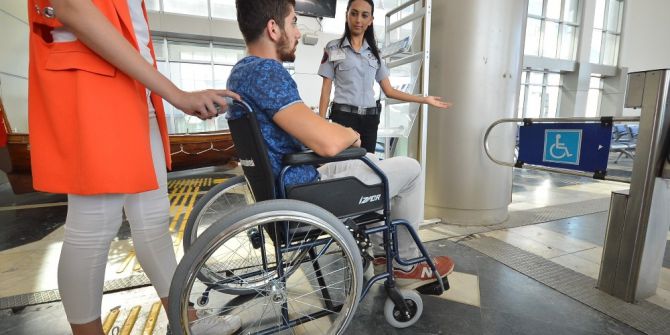 İzmir’de 45 Kırmızı Bayrak Gururu