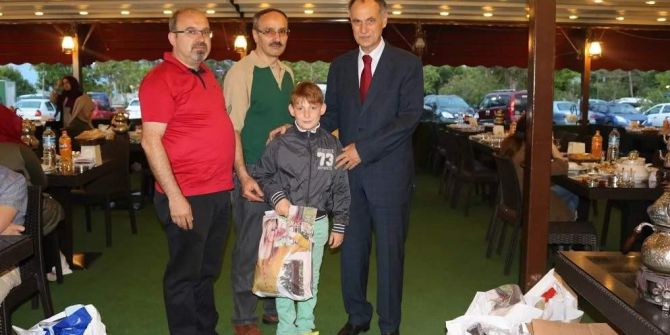 Başkan Türkmen, İftarda Yetim Çocuklarla Buluştu