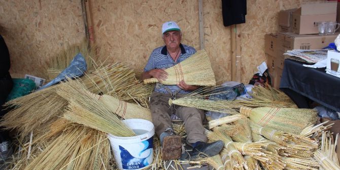 Kıbrıs Gazisi Süpürge Ustası