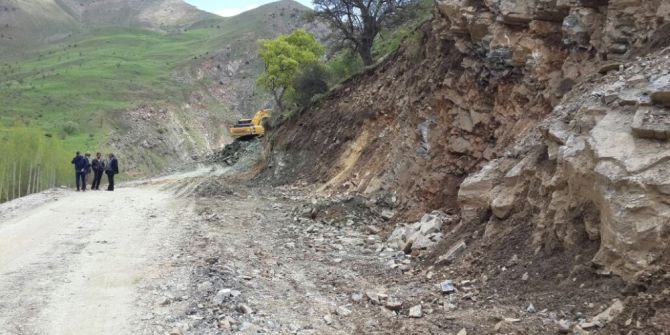 Çatak’ta Mahalle Yolları Yenileniyor