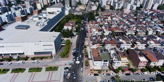 Muratpaşa’dan Asfalt Mesaisi