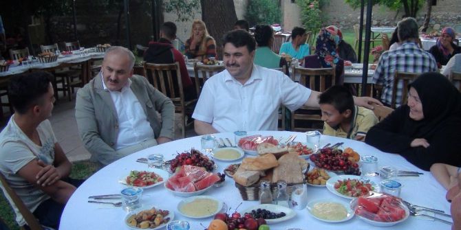 Havran’da Öksüz Ve Yetimler İftar Sofrasında Buluştu