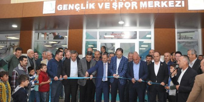 Başiskele’ye İki Haftada İki Gençlik Merkezi