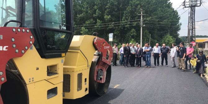 Düzce’de Köy Yolları Asfaltlanıyor