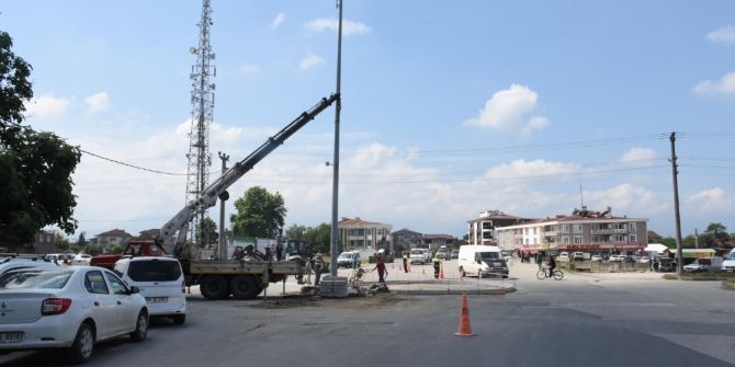 Kavşaklarda Düzenleme Yapılıyor