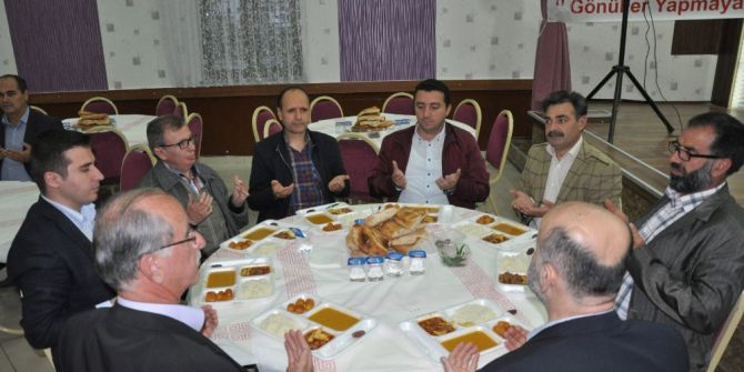 Başkan Bakıcı Semerkand Vakfı İftarına Katıldı