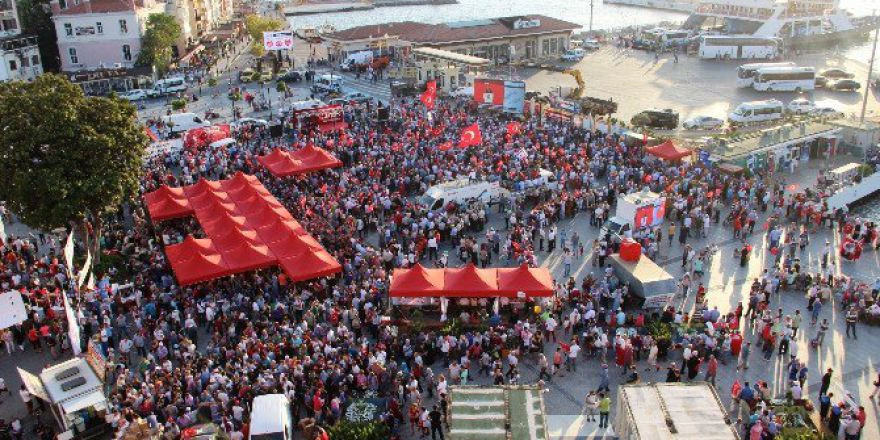 Çanakkale’de Demokrasi Ve Şehitler Mitingi