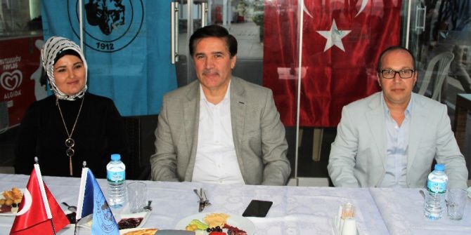 Bodrum Türk Ocaklarından Şehit Ailelerine İftar Yemeği