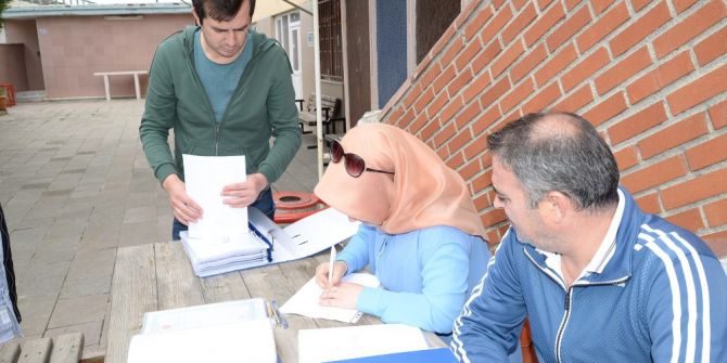 Mahalle Sakinlerine Tapuları Teslim Edildi