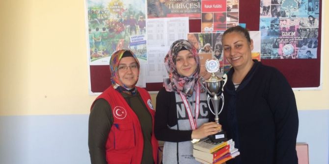 Kulalı Öğrencinin Mektubu İl Birincisi Seçildi