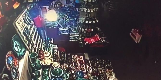 Deprem Anı Güvenlik Kamerasında