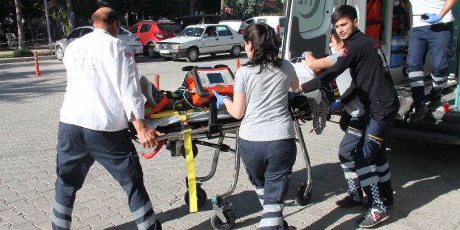 Otomobil Takla Attı: 3 Yaralı