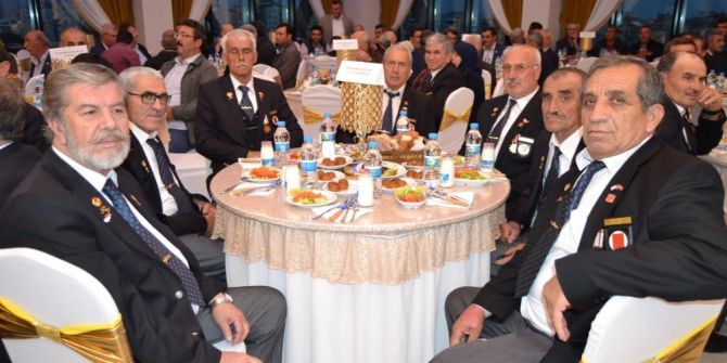 Şehitler Onuruna İftar