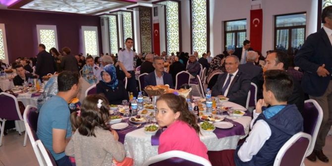 Hava Er Eğitim Tugay Ve Garnizon Komutanlığından Şehit Aileleri Ve Gazilere İftar